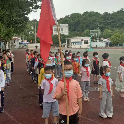 “童心❤️向党 快乐成长”博文学校庆六一暨一年级新队员入队仪式