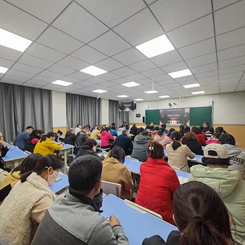 学习录播技术    提升信息能力   赋能进课堂教学——高庄中学录播设备应用培训