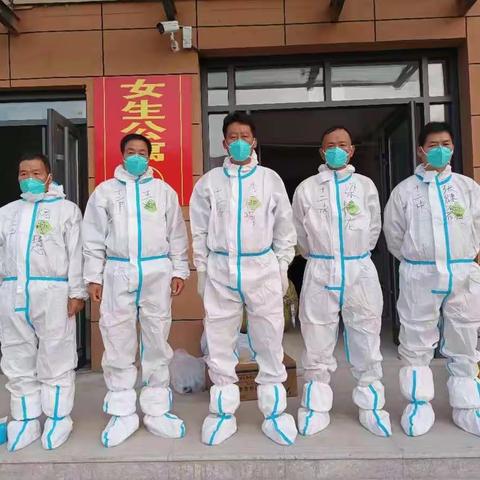 “疫”不容辞     志愿前行——兰陵县第十二中学疫情防控志愿者抗疫在行动