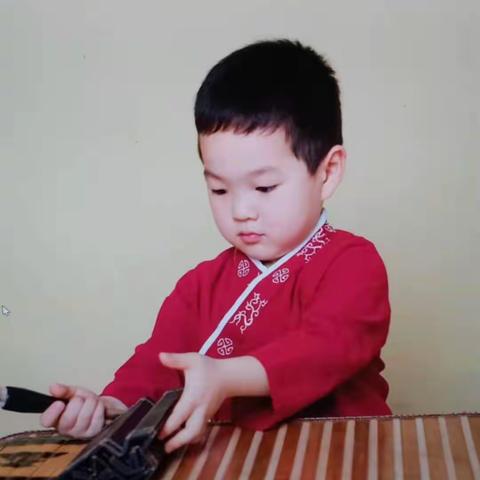 记录生活点滴，陪儿子一起成长。