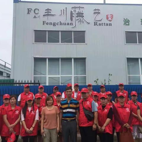 清丰县小红帽🎉🎉暖爱志愿服务队☔冒雨服务我县重点企业👏👏
