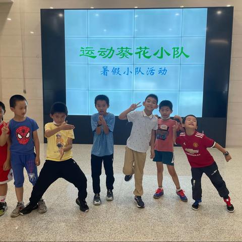 走进文学艺术馆，感受艺术魅力