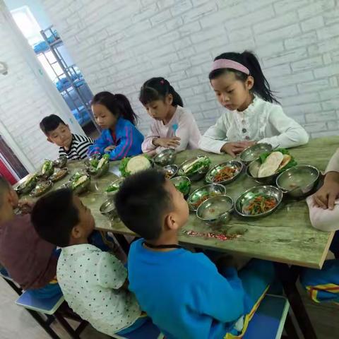 优智汇托教中心9月28日打卡啦！