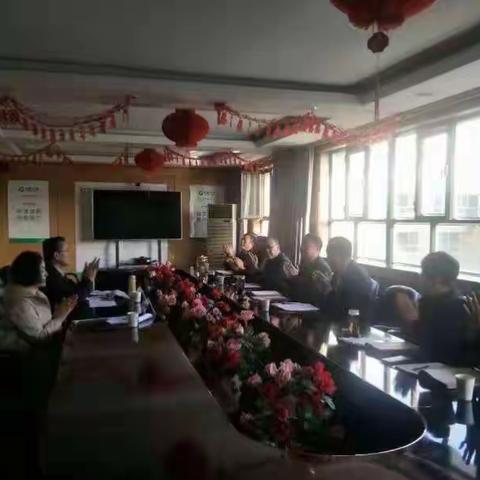 区分公司王总一行来阿克苏公司工作调研