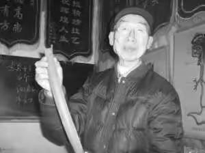 喉癌术后20年，80岁老人20年如一日，帮助无数喉癌术后病友张口说话，战胜病魔，重建生活信心