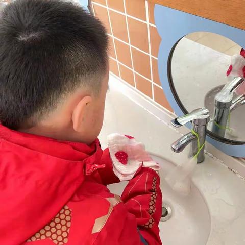 广阳七幼小五班消防演练活动