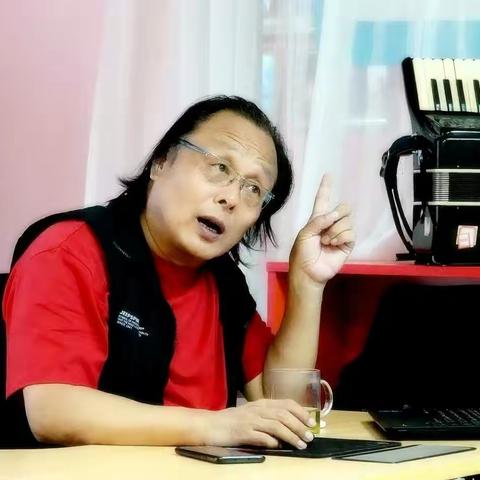 音乐使人快乐！