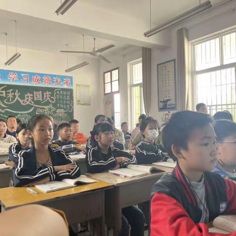 不负秋意之美，共赴教研之约—记曹黄林镇中心学校数学教研活动第六期