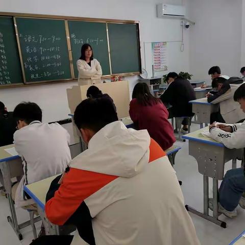 落实双基学情 促导教育长风  ——弘道中学初中部举行第一次月考