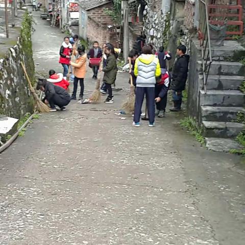 仙槎是我家，环境靠大家 －－仙槎学校开展校外红领巾路志愿清扫活动