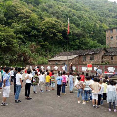 仙槎学校举行“六一”庆祝活动