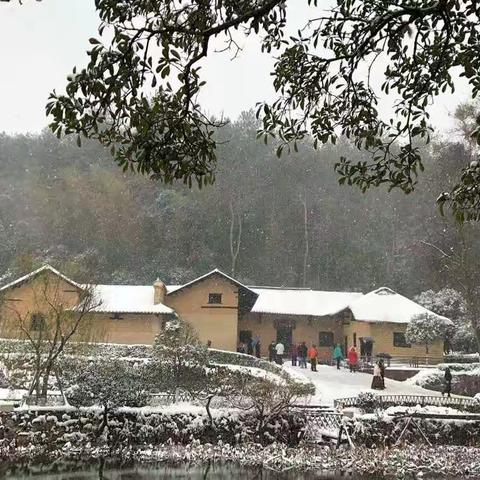 风雪交加游韶山