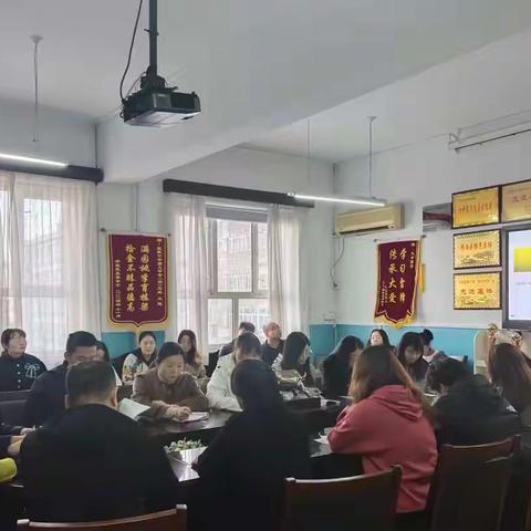 青蓝相接，薪火相传——张家口市第九中学青蓝工程赛课活动恳谈会