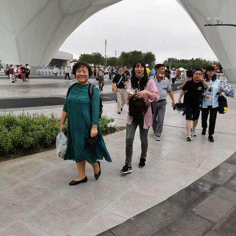 花博会是我国影响最广的国家级花事盛会百花齐放百家争鸣百园争艳更多展馆势必带给你一场更为绚丽的花海盛宴