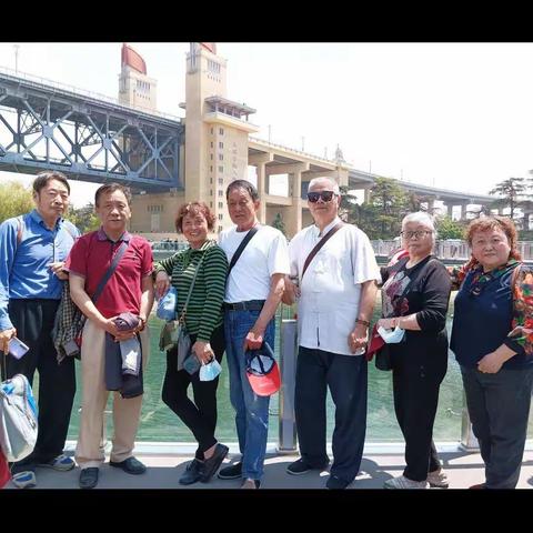 纪念五四青年节，风华正茂正当年!