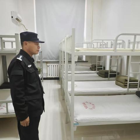 巡特警支队组织开展内部安全及卫生检查