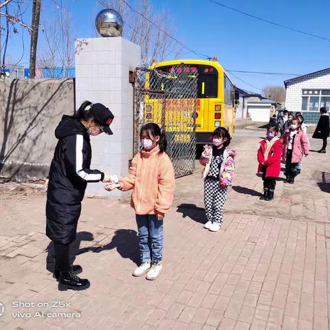 海城中心小学校疫情防控演练