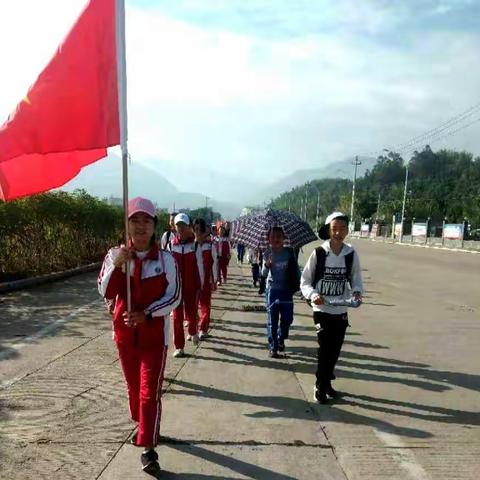 西园中心学校开展秋季社会实践活动