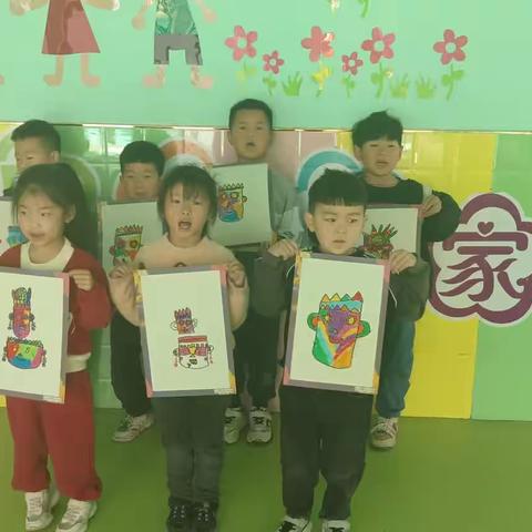 芳馨幼儿园童心童话《设计面具和》《一天上一个地下》