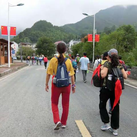 蓝天与白云交际的地方——白际村之行