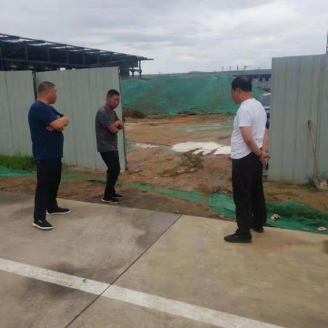 7月29日，区政府督查室继续对拓发电力器材项目清表施工进度情况进行督导检查