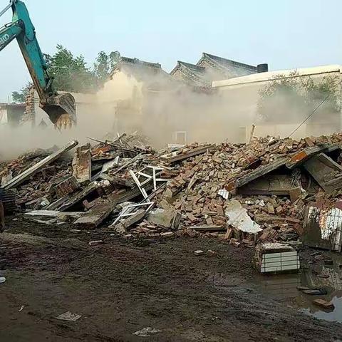 7月31日，区政府督查室对赵辛线讲武镇后马营村拆迁工作进展情况进行督导检查