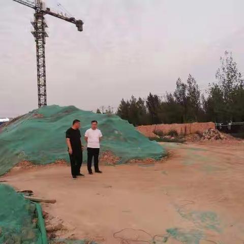 7月26日，区政府督查室继续对拓发电力器材项目清表施工进度情况进行督导检查