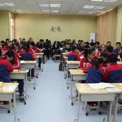 教研员蹲点教研活动在店子镇中心小学举行