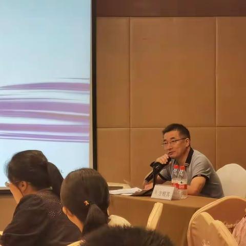 传承传统中华文化，为德育教育找支点——记云和二中德育研讨交流活动