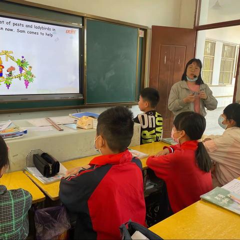 新袁小学邢红敏老师英语教学示范课