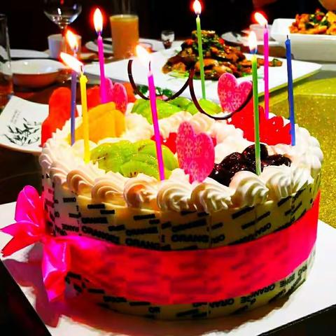 隆重纪念 : 爸爸八十八岁寿诞！