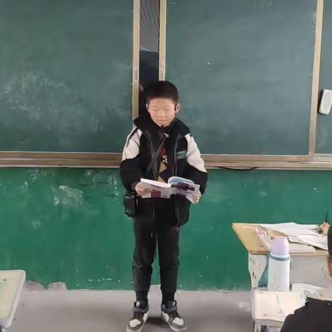 读书造就完美人格，学习点亮精彩人生——三二班读书会