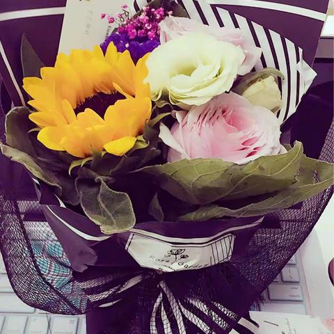 【艺二叁艺术工作室】开学第一次兴趣课  教师节篇（周日课堂）