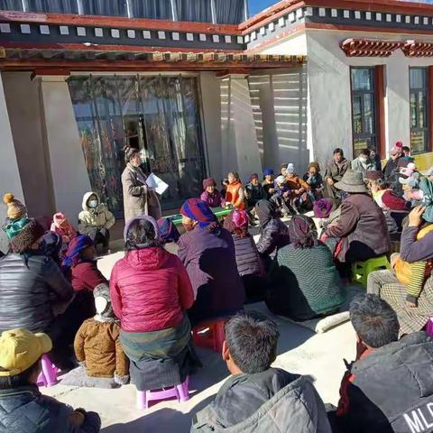 聂日雄乡珠村双语幼儿园家长会