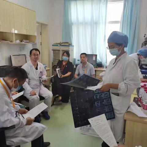 医务部组织重症疑难病例多学科联合查房