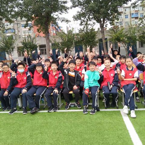 五年级二班生活剪影！