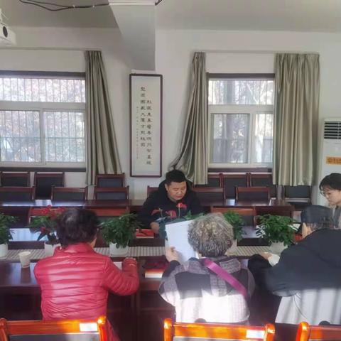 西光社区组织学习党的十九届六中全会精神