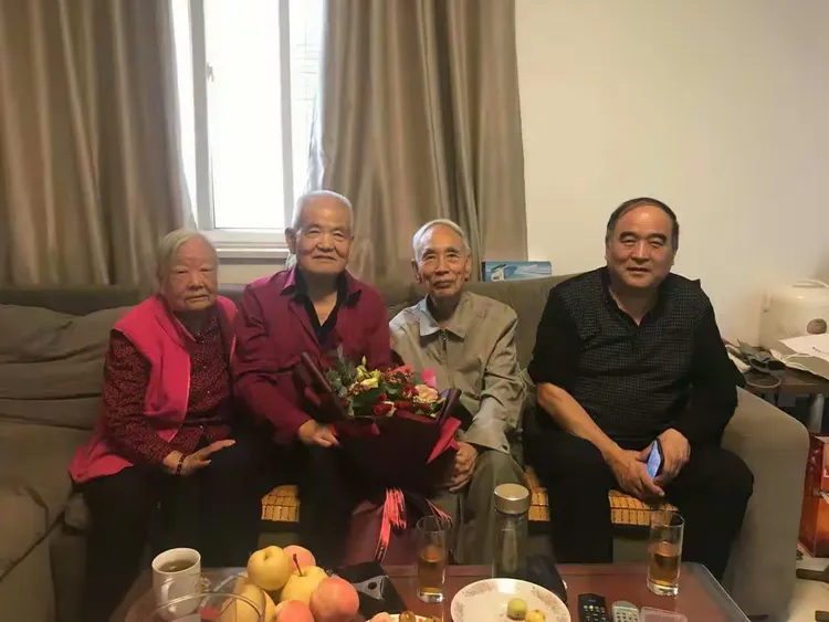 热烈祝贺我的婶娘张素云女士八十大寿