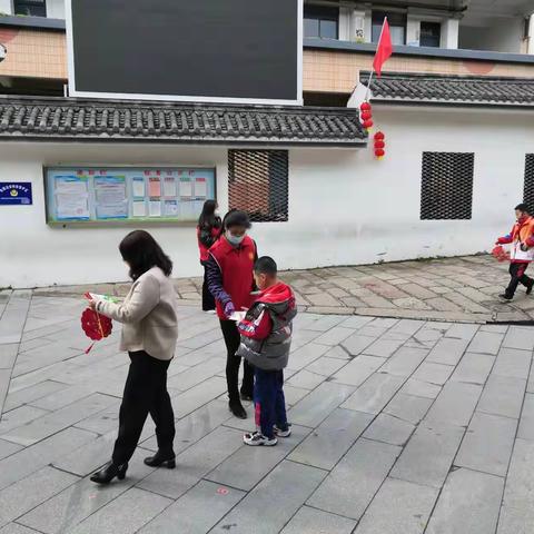 推动移风易俗 建设文明城市