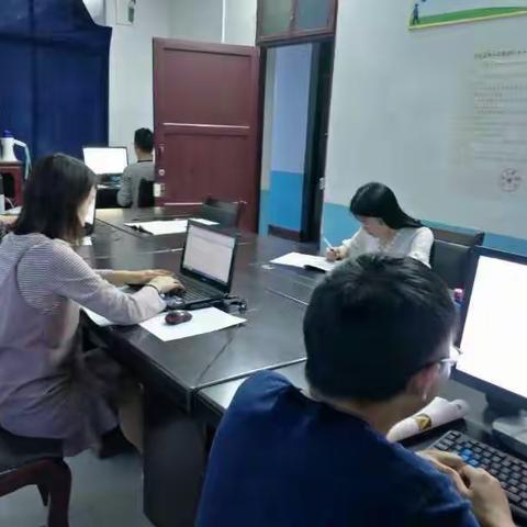 《比比技能包》——马眠小学举办教师技能大赛