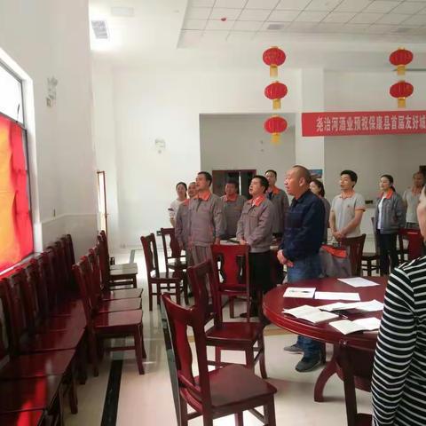 求真务实 让党员形象在群众中立起来