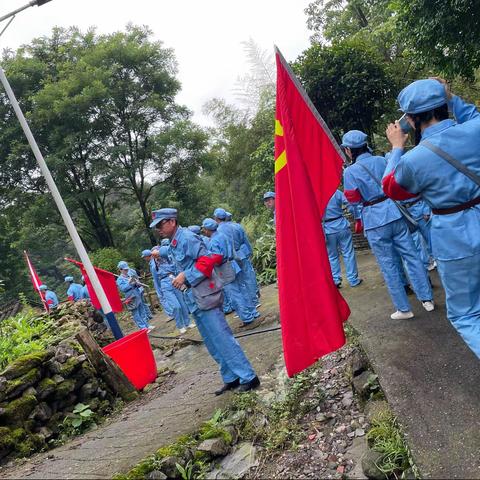 学党史，感党恩，追寻红色足迹，重走茅兰路。﻿——中共白宝乡中心校党支部