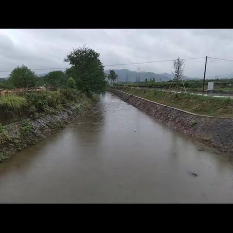 抗击“梅花”台风
