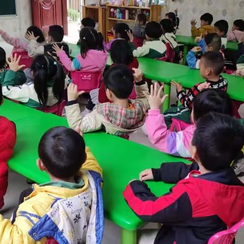 北京红缨Y0j0大风车国际幼儿园大三班