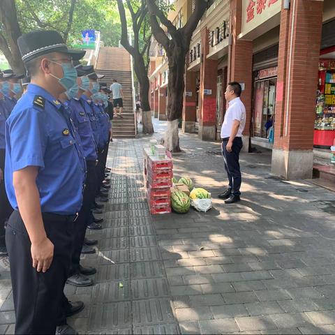 炎炎夏日送清凉 情牵一线暖人心——沙区城管局党委、执法支队党委看望慰问一线城管执法人员