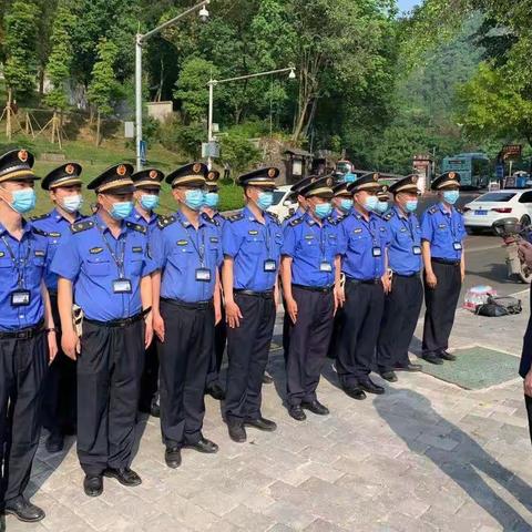 节日保障我在岗 城市管理不打烊