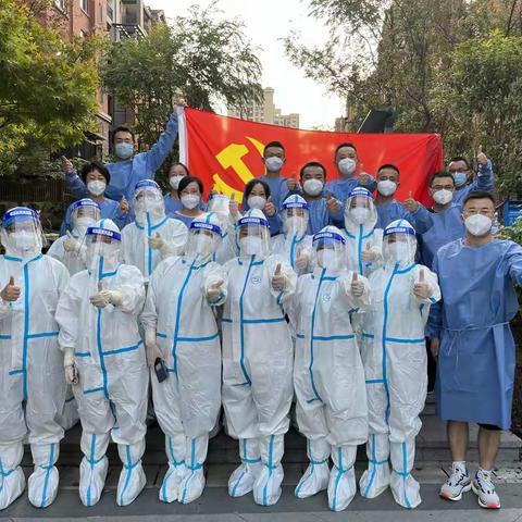 这个夏天，他们绘就出最美抗疫画卷