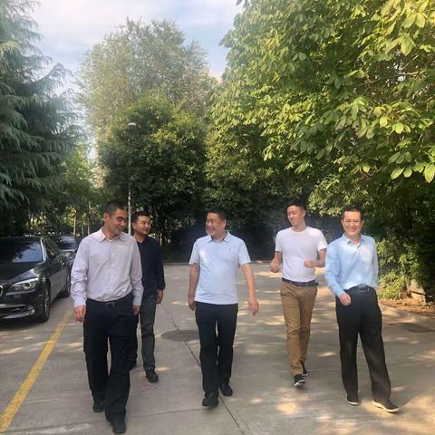 镇巴县委副书记周庆福一行调研经开区生物医药企业