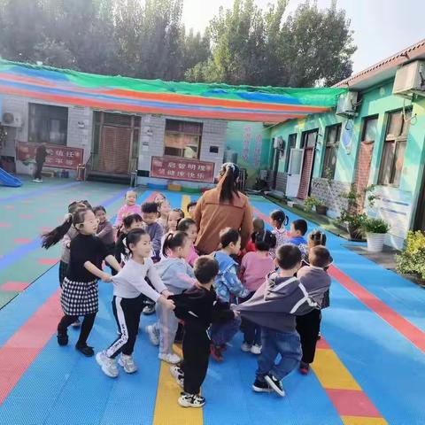 金秋十月，快乐成长——红果果幼儿园
