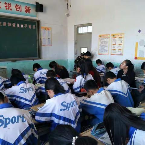 强化自主学习，构建以学为中心课例研讨